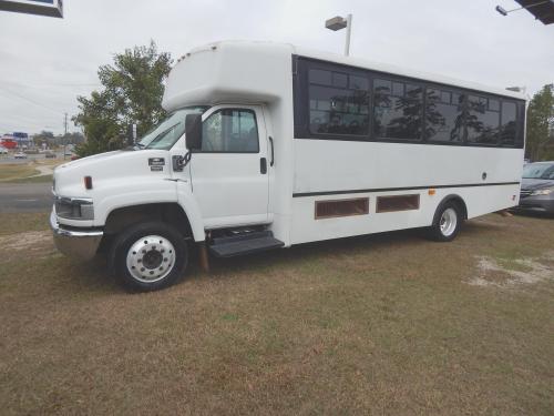 2008 Chevrolet C5500 26 Passenger Bus w/Handicap Access